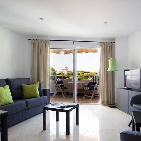 R&E Apartments ตอร์เรโมลิโนส ภายนอก รูปภาพ