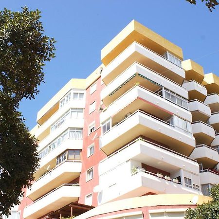 R&E Apartments ตอร์เรโมลิโนส ภายนอก รูปภาพ