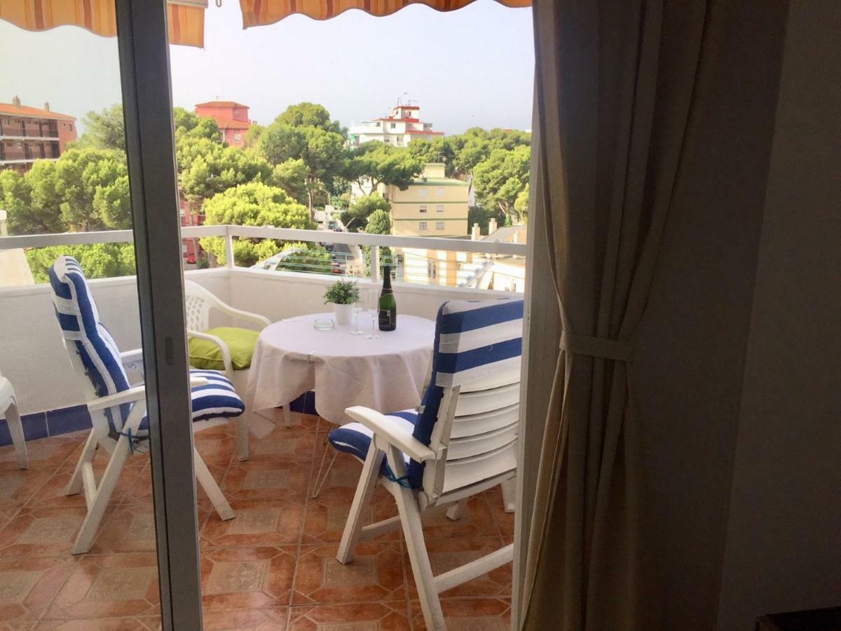 R&E Apartments ตอร์เรโมลิโนส ภายนอก รูปภาพ