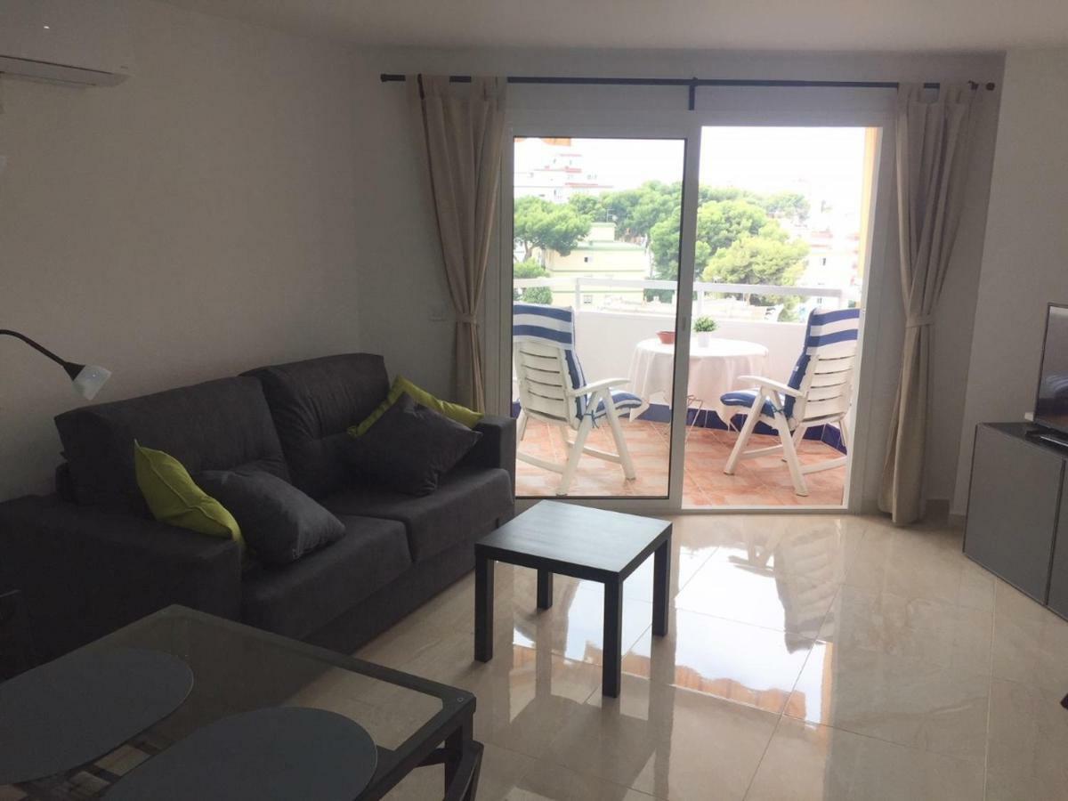 R&E Apartments ตอร์เรโมลิโนส ภายนอก รูปภาพ